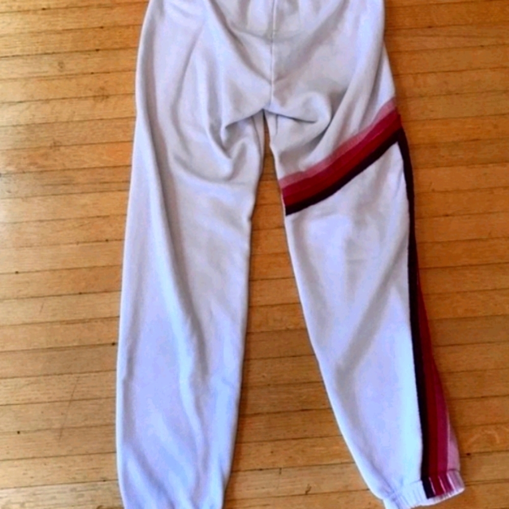 SWEATPANTS